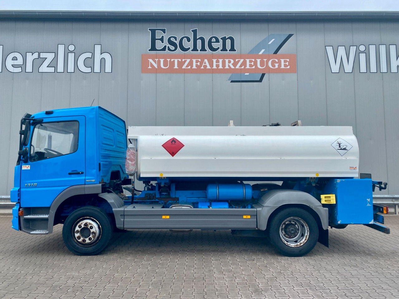 Mercedes-Benz Atego 1318 | Esterer A3*7480ltr*AHK*1.Hand - Tankwagen: das Bild 2 Mercedes-Benz Atego 1318 | Esterer A3*7480ltr*AHK*1.Hand - Tankwagen: das Bild 2