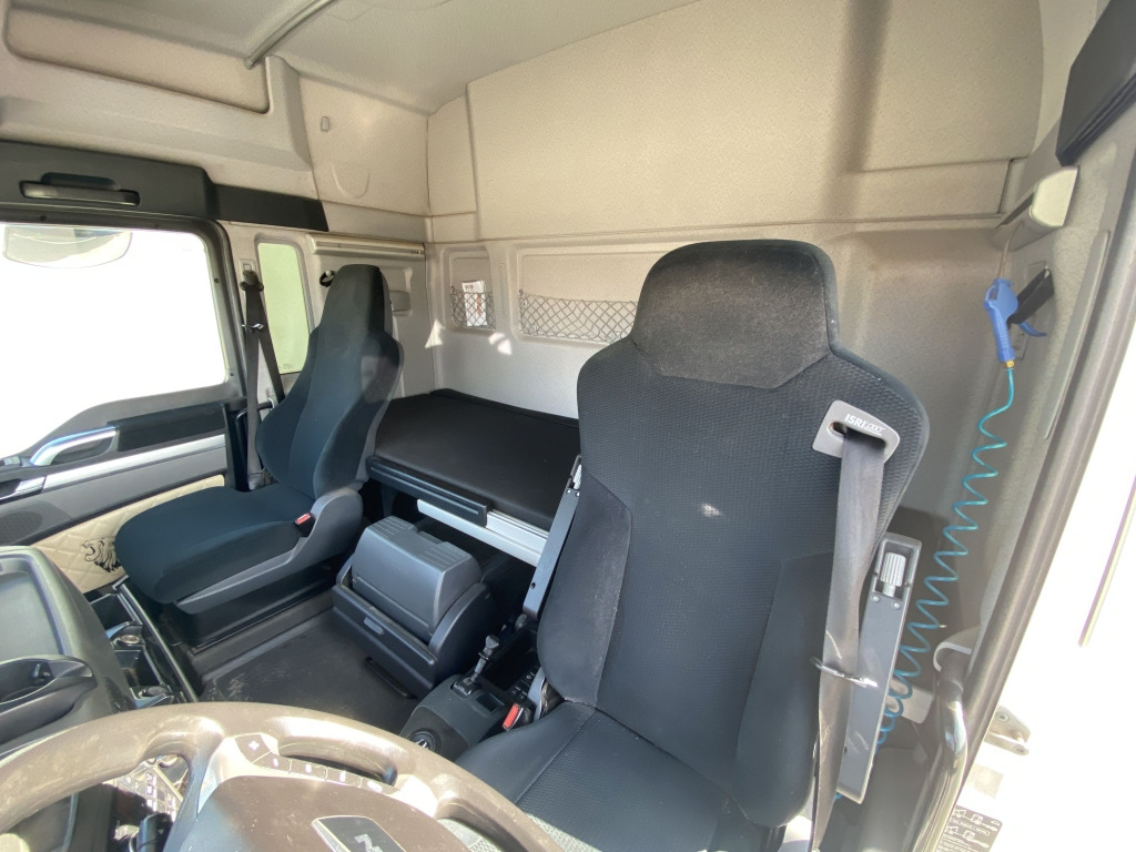 MAN TGX 18.460 4x4 H BL - Sattelzugmaschine: das Bild 3 MAN TGX 18.460 4x4 H BL - Sattelzugmaschine: das Bild 3