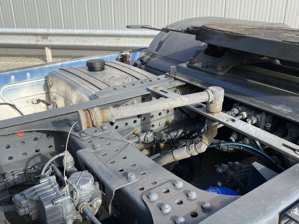Mercedes-Benz 1845 LS Actros - Sattelzugmaschine: das Bild 2 Mercedes-Benz 1845 LS Actros - Sattelzugmaschine: das Bild 2