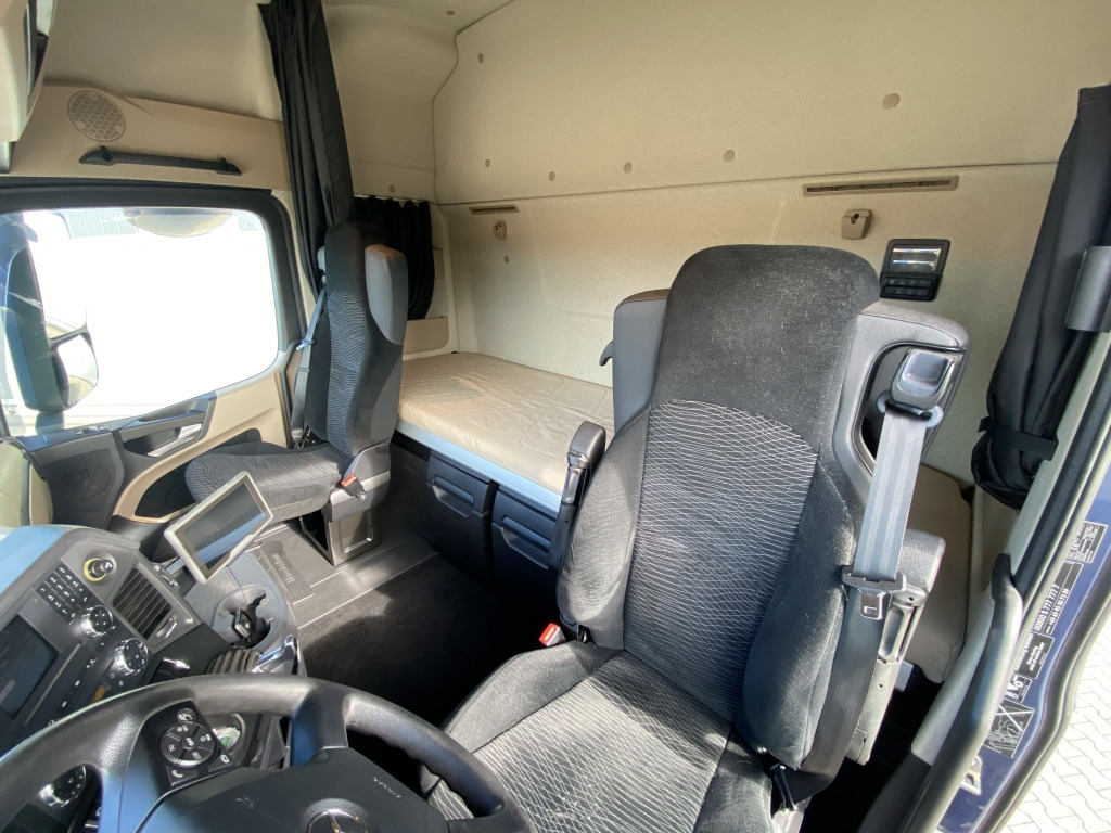 Mercedes-Benz 1845 LS Actros - Sattelzugmaschine: das Bild 3 Mercedes-Benz 1845 LS Actros - Sattelzugmaschine: das Bild 3