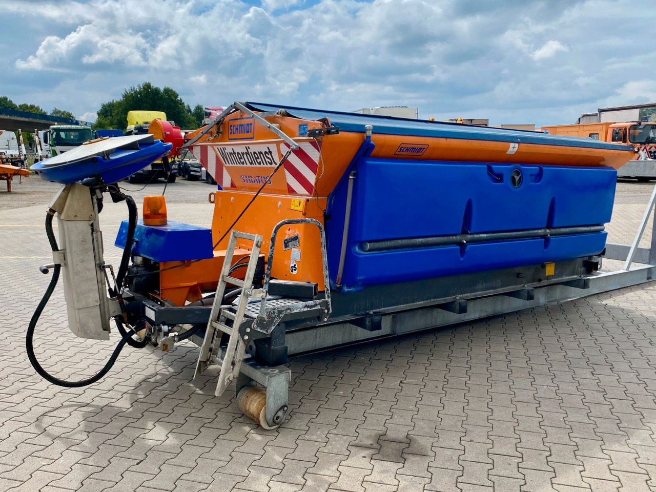 Schmidt Salzstreuer 4m³|Stratos S40-36* + Rahmen - Salzstreuer: das Bild 2 Schmidt Salzstreuer 4m³|Stratos S40-36* + Rahmen - Salzstreuer: das Bild 2