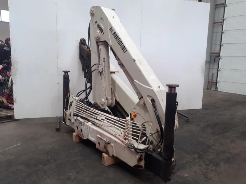 Grúa Bonfiglioli P15000L - Ladekran für LKW: das Bild 2 Grúa Bonfiglioli P15000L - Ladekran für LKW: das Bild 2