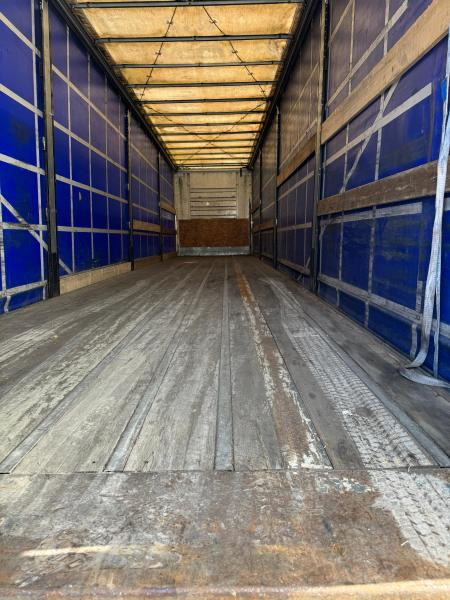 Fruehauf - Planenauflieger: das Bild 2 Fruehauf - Planenauflieger: das Bild 2
