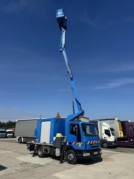 LKW mit Arbeitsbühne Iveco Eurocargo 100E18: das Bild 12