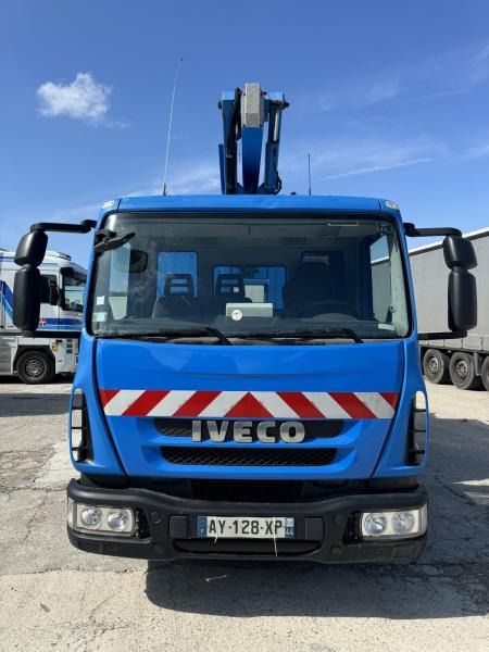 LKW mit Arbeitsbühne Iveco Eurocargo 100E18: das Bild 7