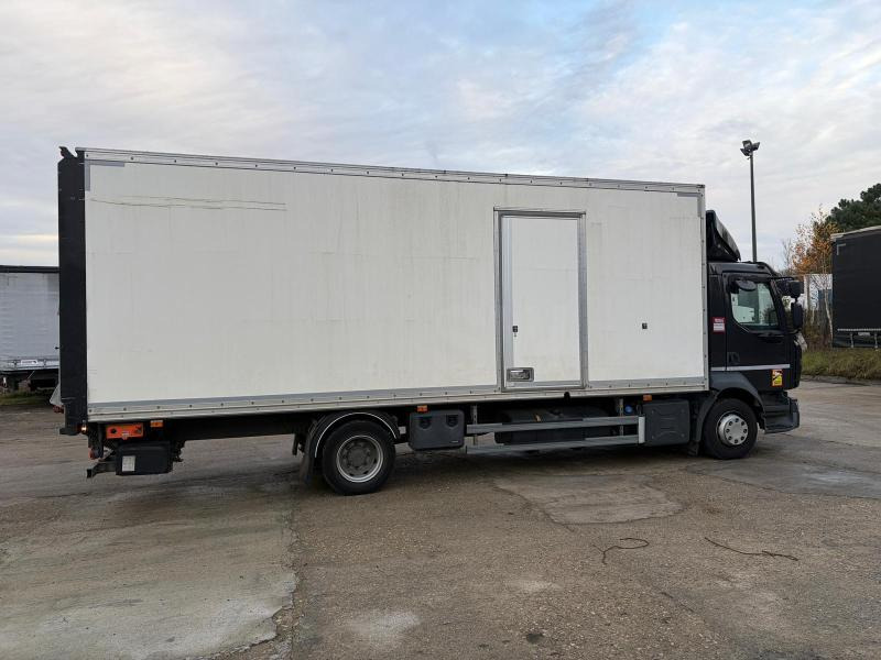 Renault D-Series 240.12 - Koffer LKW: das Bild 5 Renault D-Series 240.12 - Koffer LKW: das Bild 5