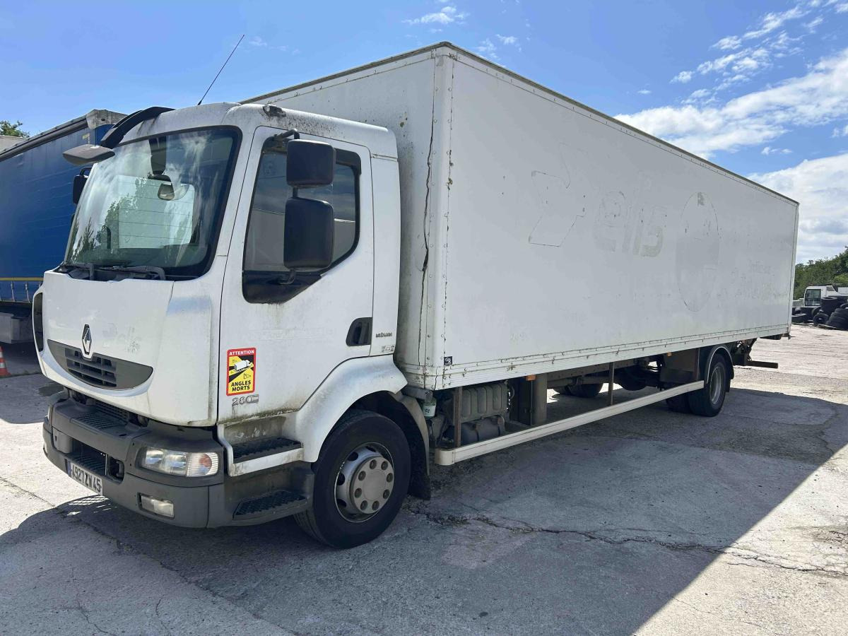 Renault Midlum 180 - Koffer LKW: das Bild 1 Renault Midlum 180 - Koffer LKW: das Bild 1