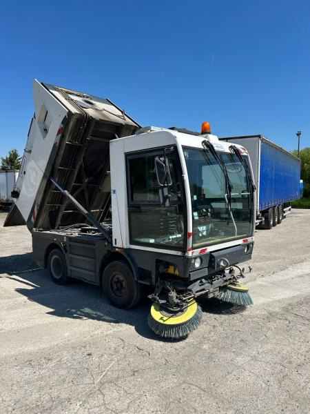 Schmidt Clingo 500 Compact 400 - Kehrmaschine: das Bild 5 Schmidt Clingo 500 Compact 400 - Kehrmaschine: das Bild 5