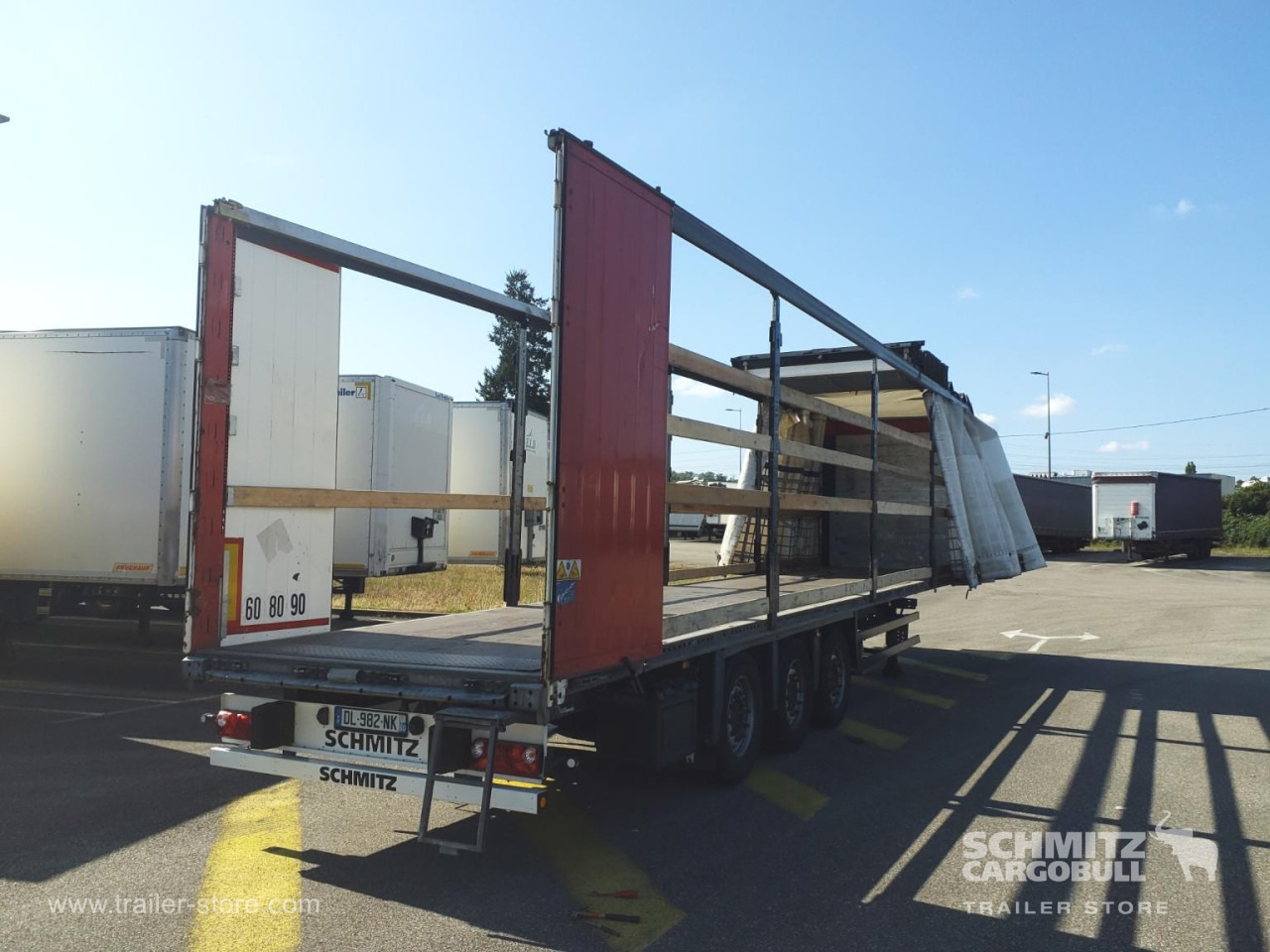 SCHMITZ Curtainsider Standard - Planenauflieger: das Bild 4 SCHMITZ Curtainsider Standard - Planenauflieger: das Bild 4