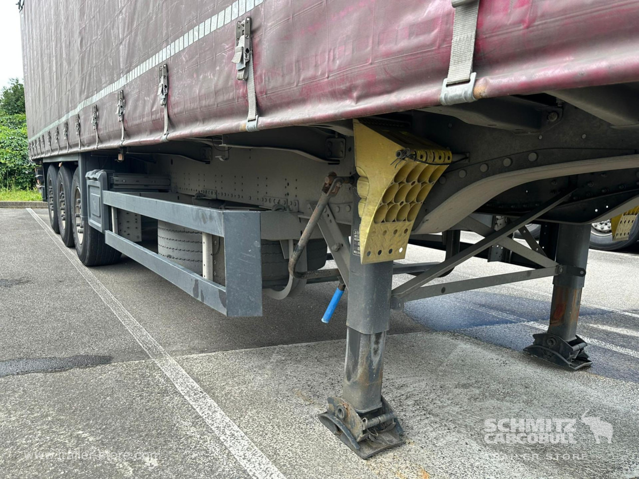 SCHMITZ Curtainsider Standard Taillift - Planenauflieger: das Bild 3 SCHMITZ Curtainsider Standard Taillift - Planenauflieger: das Bild 3