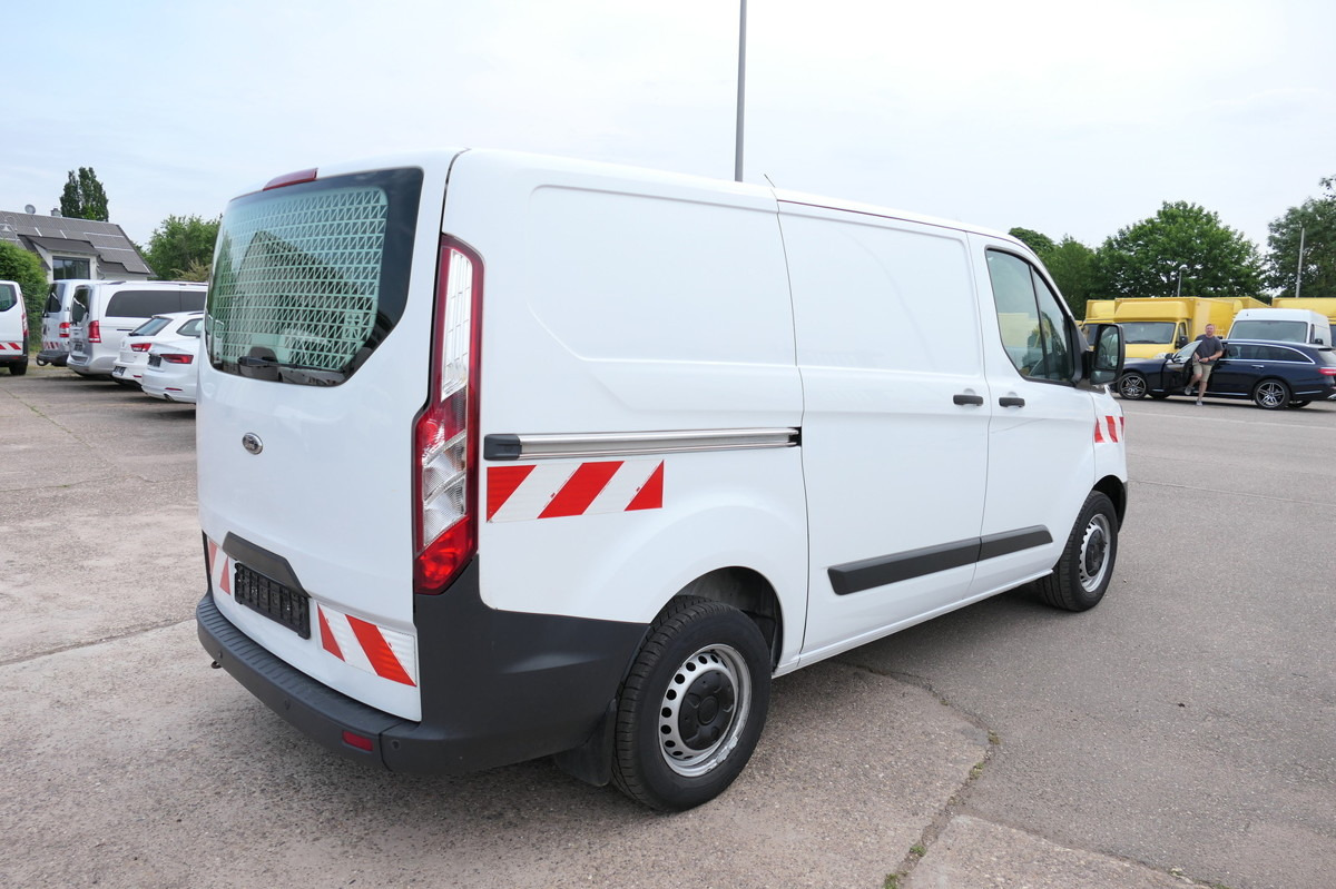 FORD Transit Custom 290 2.0 TDCi KLIMA WERKSTATTEINBA - Kleintransporter: das Bild 4 FORD Transit Custom 290 2.0 TDCi KLIMA WERKSTATTEINBA - Kleintransporter: das Bild 4