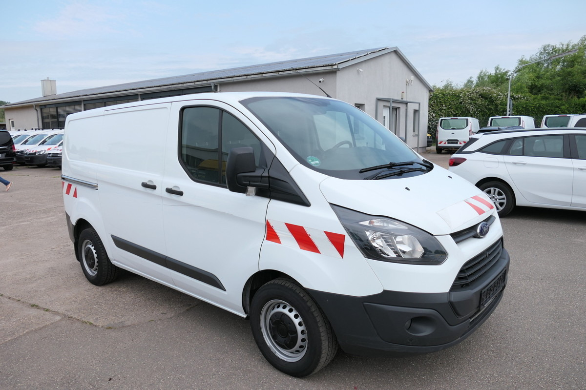 FORD Transit Custom 290 2.0 TDCi KLIMA WERKSTATTEINBA - Kleintransporter: das Bild 2 FORD Transit Custom 290 2.0 TDCi KLIMA WERKSTATTEINBA - Kleintransporter: das Bild 2