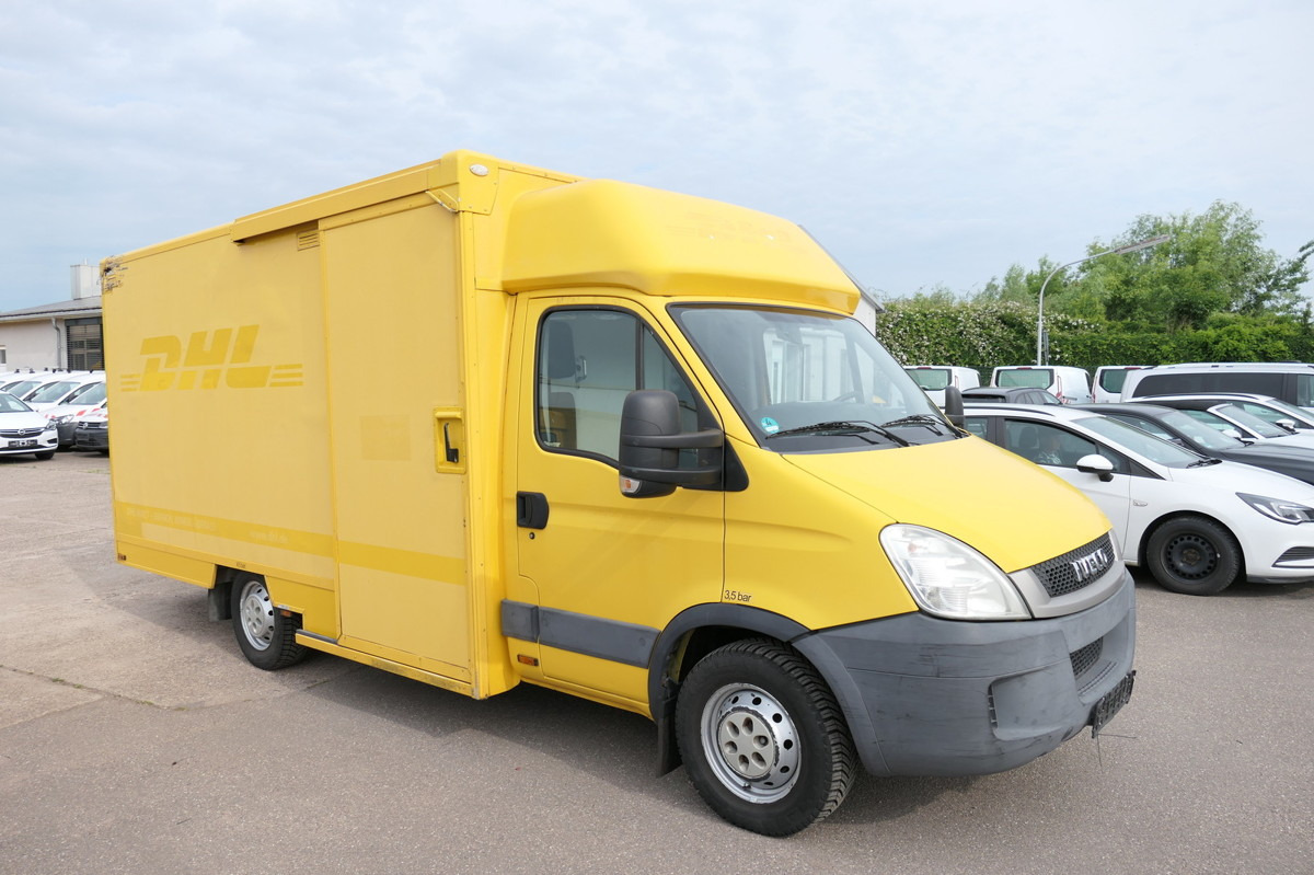 IVECO Daily 35 S11 C30C AUTOMATIK KAMERA MAXI Regale D - Koffer Transporter: das Bild 2 IVECO Daily 35 S11 C30C AUTOMATIK KAMERA MAXI Regale D - Koffer Transporter: das Bild 2
