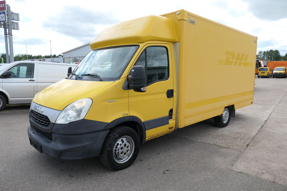 IVECO Daily 35 S11 C30C AUTOMATIK KAMERA Regale LUFT D - Koffer Transporter: das Bild 1 IVECO Daily 35 S11 C30C AUTOMATIK KAMERA Regale LUFT D - Koffer Transporter: das Bild 1