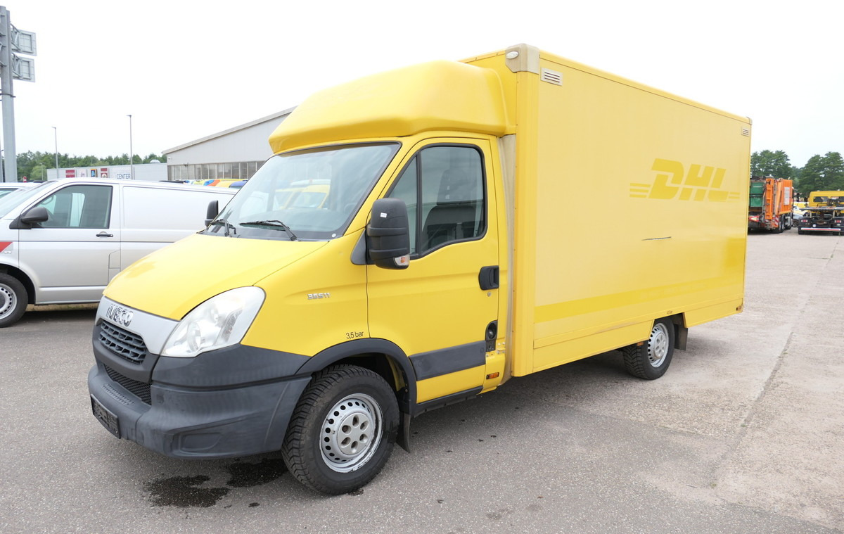 IVECO Daily 35 S11 C30C AUTOMATIK KAMERA Regale LUFT D - Koffer Transporter: das Bild 2 IVECO Daily 35 S11 C30C AUTOMATIK KAMERA Regale LUFT D - Koffer Transporter: das Bild 2