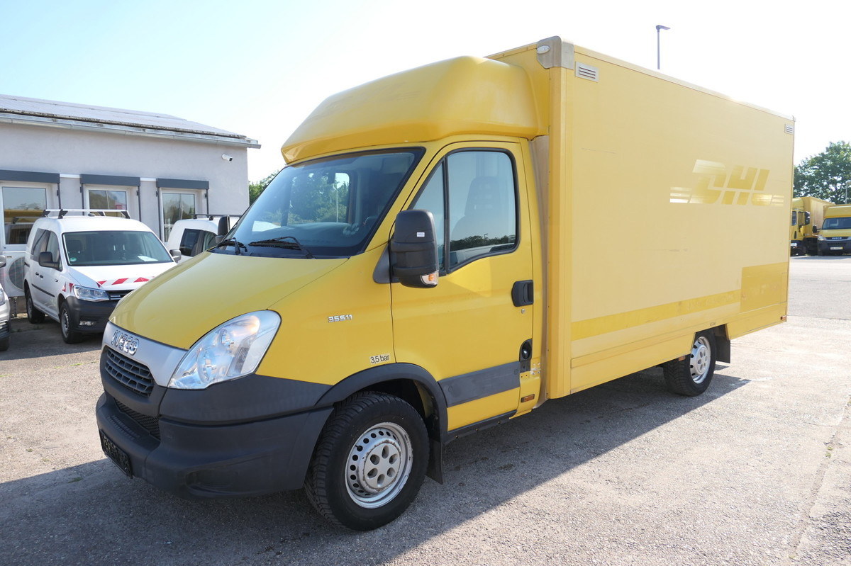 IVECO Daily 35 S11 C30C AUTOMATIK KAMERA Regale LUFT D - Koffer Transporter: das Bild 2 IVECO Daily 35 S11 C30C AUTOMATIK KAMERA Regale LUFT D - Koffer Transporter: das Bild 2