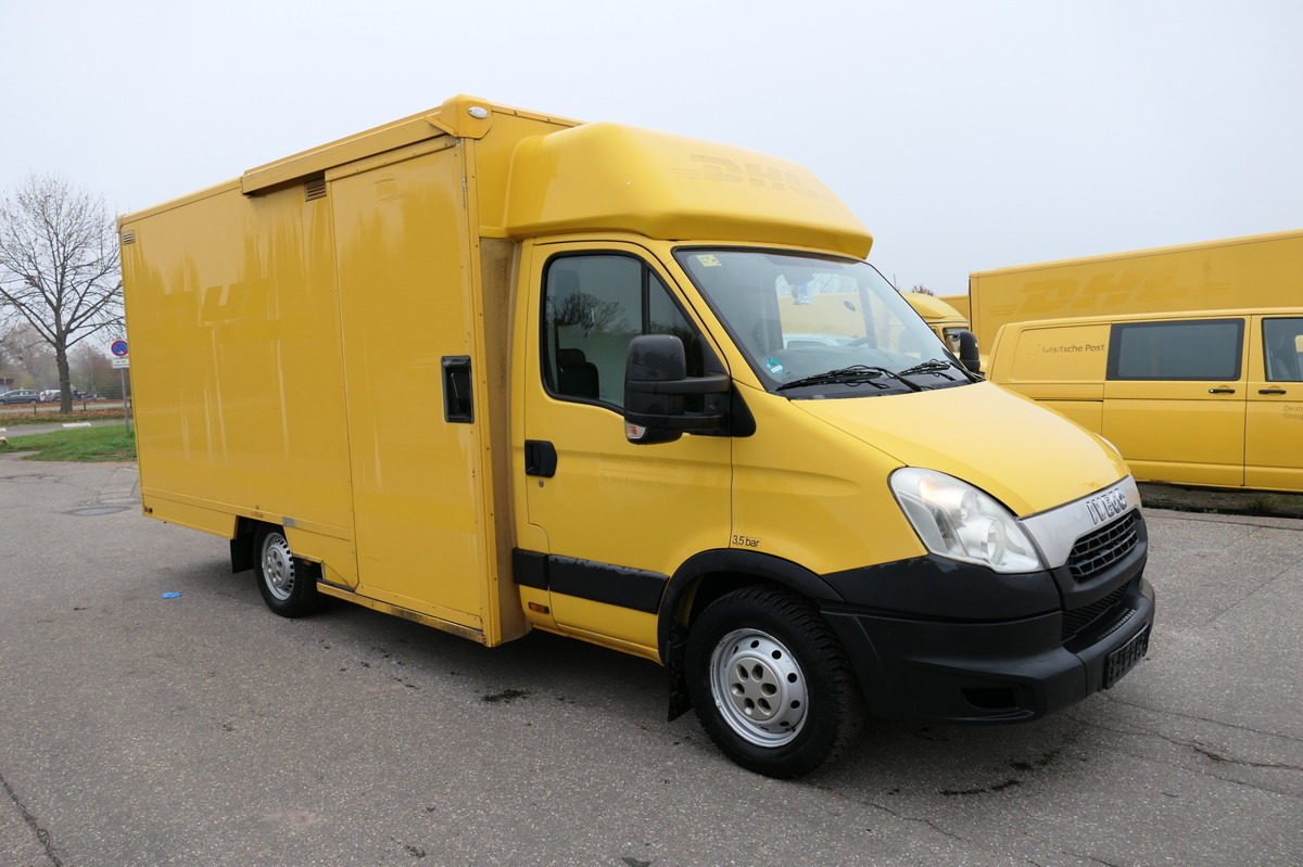 IVECO Daily 35 S11 C30C AUTOMATIK KAMERA Regale LUFT D - Koffer Transporter: das Bild 2 IVECO Daily 35 S11 C30C AUTOMATIK KAMERA Regale LUFT D - Koffer Transporter: das Bild 2