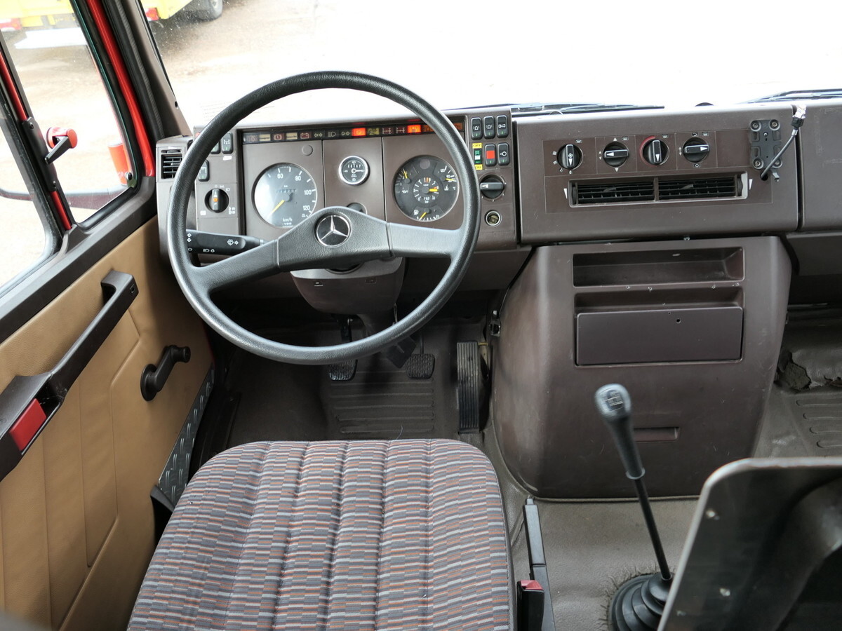 MERCEDES-BENZ 814 D LF 8/6 DoKa AHK Löschwassertank 600L Schli - Leasing MERCEDES-BENZ 814 D LF 8/6 DoKa AHK Löschwassertank 600L Schli: das Bild 19