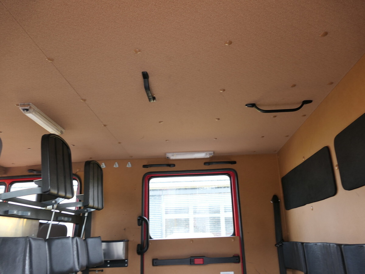 MERCEDES-BENZ 814 D LF 8/6 DoKa AHK Löschwassertank 600L Schli - Leasing MERCEDES-BENZ 814 D LF 8/6 DoKa AHK Löschwassertank 600L Schli: das Bild 17