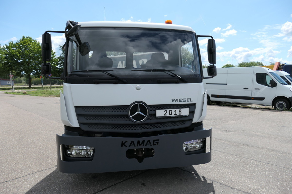 MERCEDES-BENZ Kamag Wiesel WBH 25 Wiesel Umsetzfahrzeug - Containerwagen/ Wechselfahrgestell LKW: das Bild 2 MERCEDES-BENZ Kamag Wiesel WBH 25 Wiesel Umsetzfahrzeug - Containerwagen/ Wechselfahrgestell LKW: das Bild 2