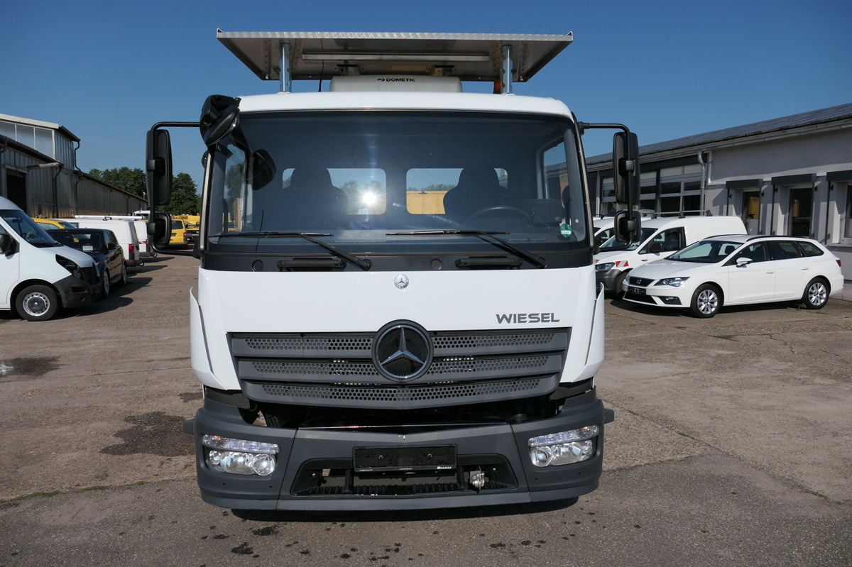 MERCEDES-BENZ Kamag Wiesel WBH 25 Wiesel Umsetzfahrzeug - Containerwagen/ Wechselfahrgestell LKW: das Bild 2 MERCEDES-BENZ Kamag Wiesel WBH 25 Wiesel Umsetzfahrzeug - Containerwagen/ Wechselfahrgestell LKW: das Bild 2