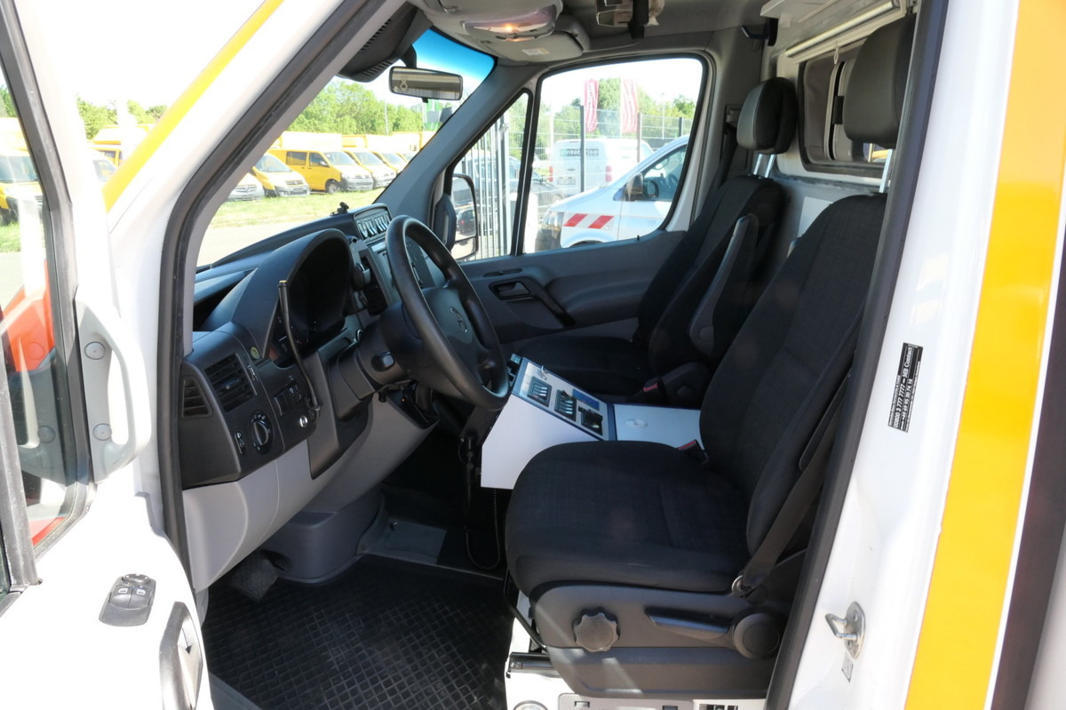 Krankenwagen MERCEDES-BENZ Sprinter 519 CDI Klima Krankenwagen: das Bild 11