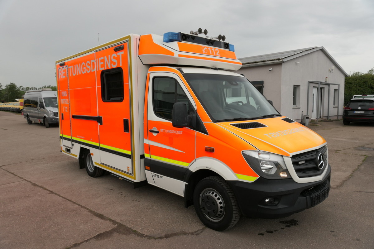 MERCEDES-BENZ Sprinter 519 CDI Klima Krankenwagen - Krankenwagen: das Bild 1 MERCEDES-BENZ Sprinter 519 CDI Klima Krankenwagen - Krankenwagen: das Bild 1