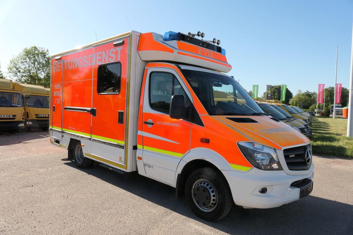 MERCEDES-BENZ Sprinter 519 CDI Klima Krankenwagen - Krankenwagen: das Bild 1 MERCEDES-BENZ Sprinter 519 CDI Klima Krankenwagen - Krankenwagen: das Bild 1