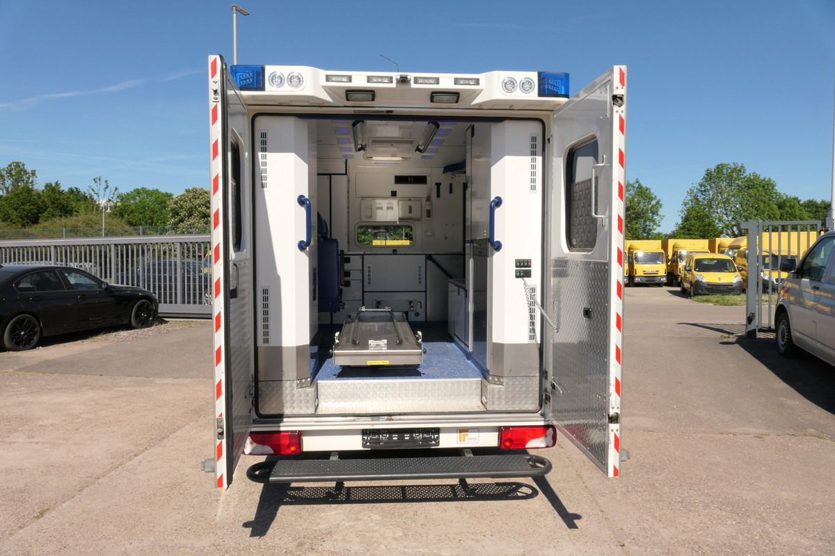 Krankenwagen MERCEDES-BENZ Sprinter 519 CDI Klima Krankenwagen: das Bild 9
