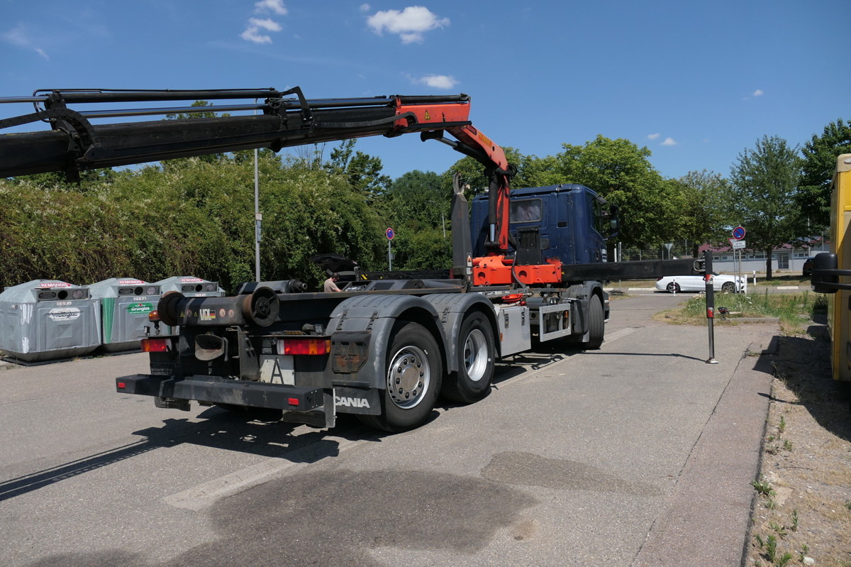 SCANIA R420 B6X2 mit Palfinger 16502 Kran Funk - Abrollkipper: das Bild 5 SCANIA R420 B6X2 mit Palfinger 16502 Kran Funk - Abrollkipper: das Bild 5