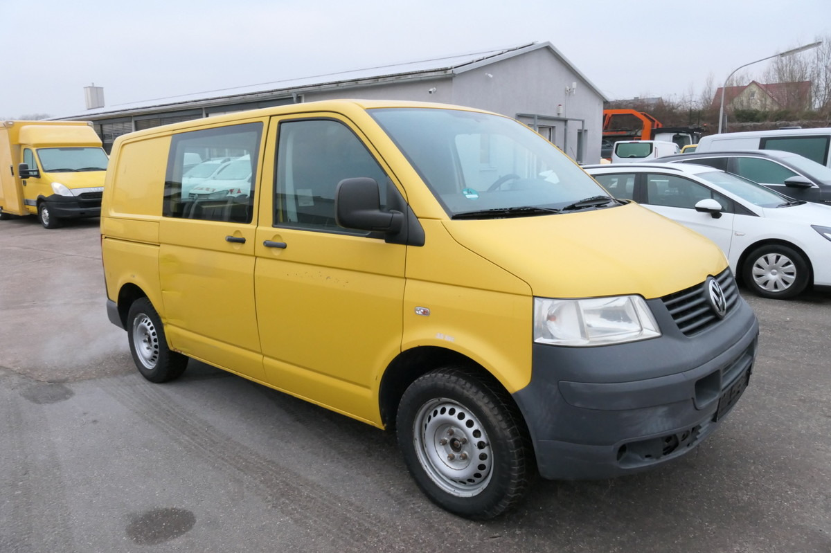VW T5 Transporter 1.9 TDI PARKTRONIK 2xSCHIEBETÜR - Kleintransporter: das Bild 3 VW T5 Transporter 1.9 TDI PARKTRONIK 2xSCHIEBETÜR - Kleintransporter: das Bild 3