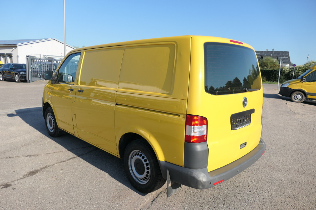 VW T5 Transporter 2.0 TDI PARKTRONIK 2xSCHIEBETÜR C - Kleintransporter: das Bild 5 VW T5 Transporter 2.0 TDI PARKTRONIK 2xSCHIEBETÜR C - Kleintransporter: das Bild 5