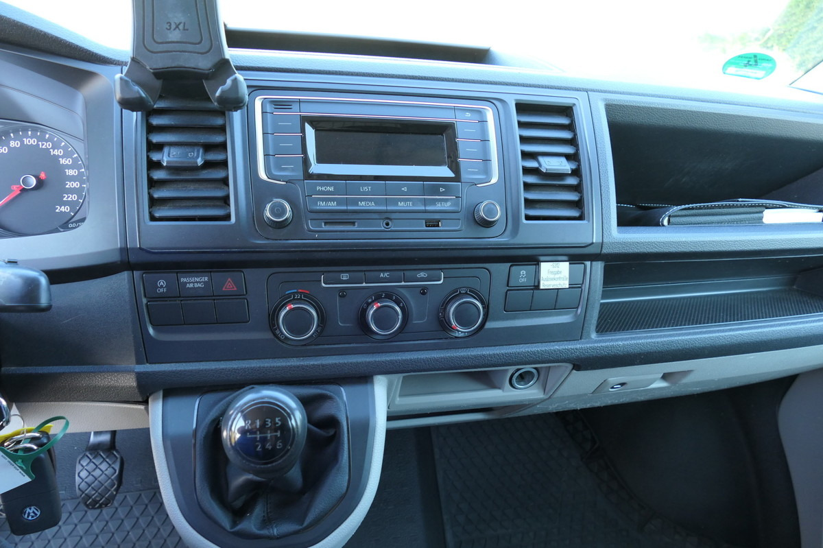 Kleintransporter VW T6 2.0 TDI 4Motion lang 3-Sitzer Klima AHK Werks: das Bild 12