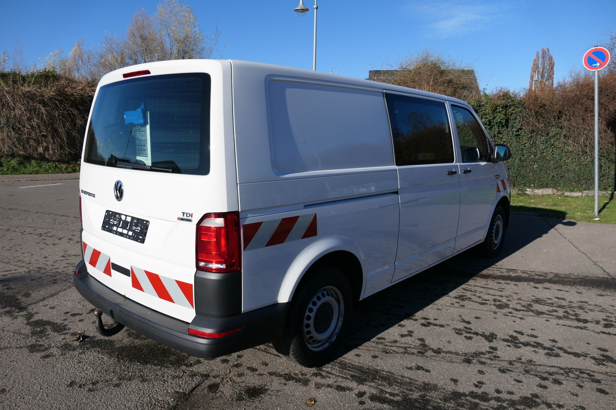 VW T6 Transporter 2.0 TDI lang 4Motion 3Sitzer AHK - Kleintransporter: das Bild 4 VW T6 Transporter 2.0 TDI lang 4Motion 3Sitzer AHK - Kleintransporter: das Bild 4