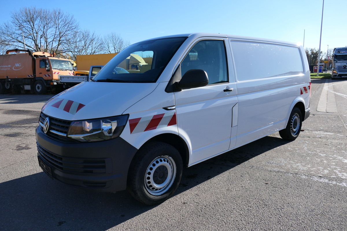 VW T6 Transporter 2.0 TDI lang 4Motion 3Sitzer AHK - Kleintransporter: das Bild 2 VW T6 Transporter 2.0 TDI lang 4Motion 3Sitzer AHK - Kleintransporter: das Bild 2