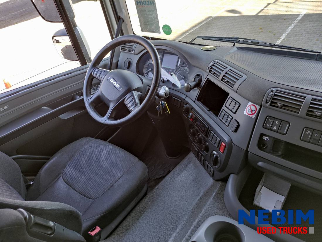 DAF CF 320 4x2 - 440.565 km - Plane LKW: das Bild 5 DAF CF 320 4x2 - 440.565 km - Plane LKW: das Bild 5
