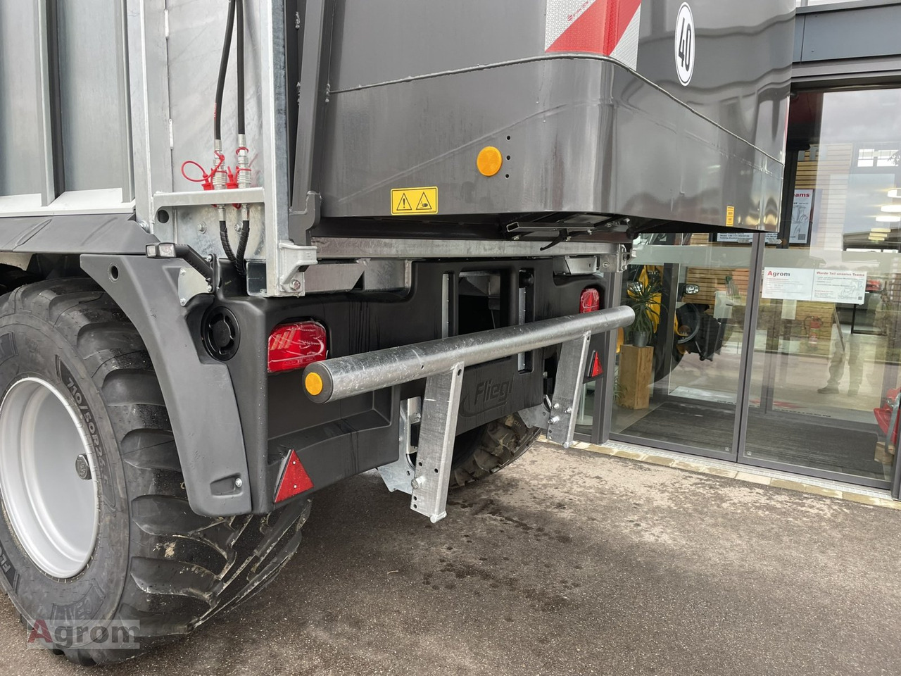 NEU: Landwirtschaftlicher Anhänger Fliegl ASW 271 TAURUS: das Bild 6