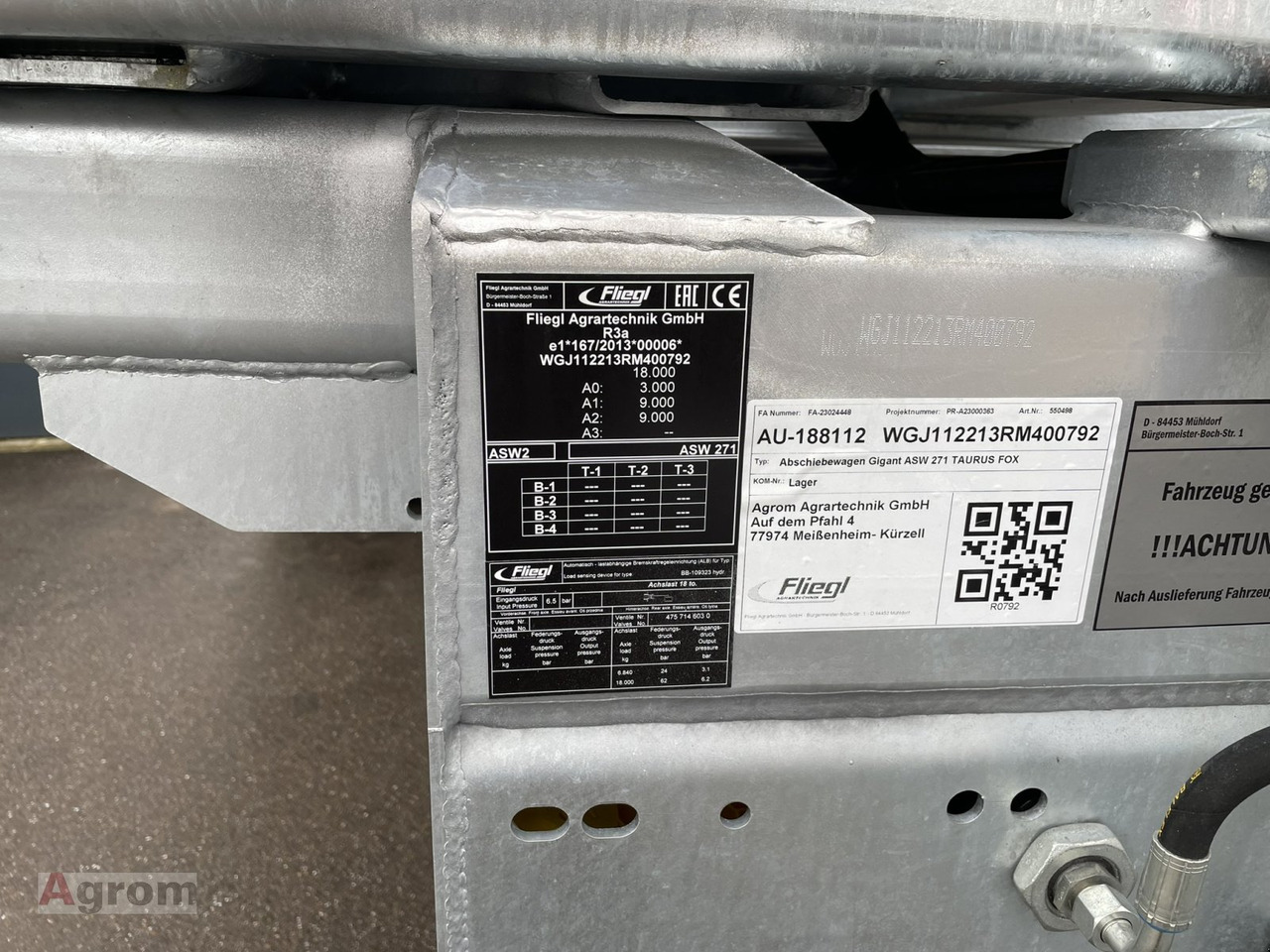 NEU: Landwirtschaftlicher Anhänger Fliegl ASW 271 TAURUS: das Bild 11