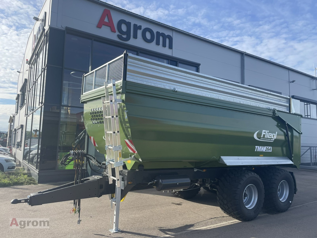 Fliegl TMK 264 FOX - Landwirtschaftlicher Kipper: das Bild 1 Fliegl TMK 264 FOX - Landwirtschaftlicher Kipper: das Bild 1