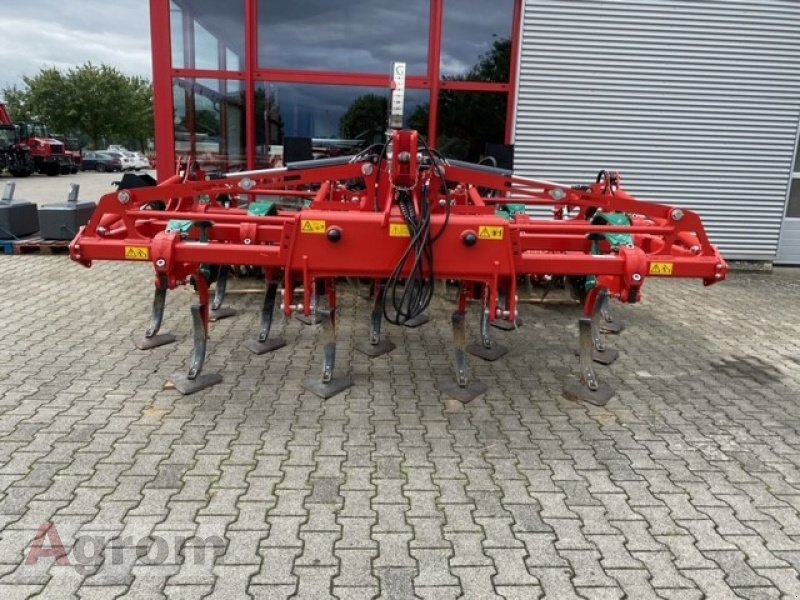 Kverneland Enduro Pro 4000F-Triflex - Grubber: das Bild 3 Kverneland Enduro Pro 4000F-Triflex - Grubber: das Bild 3