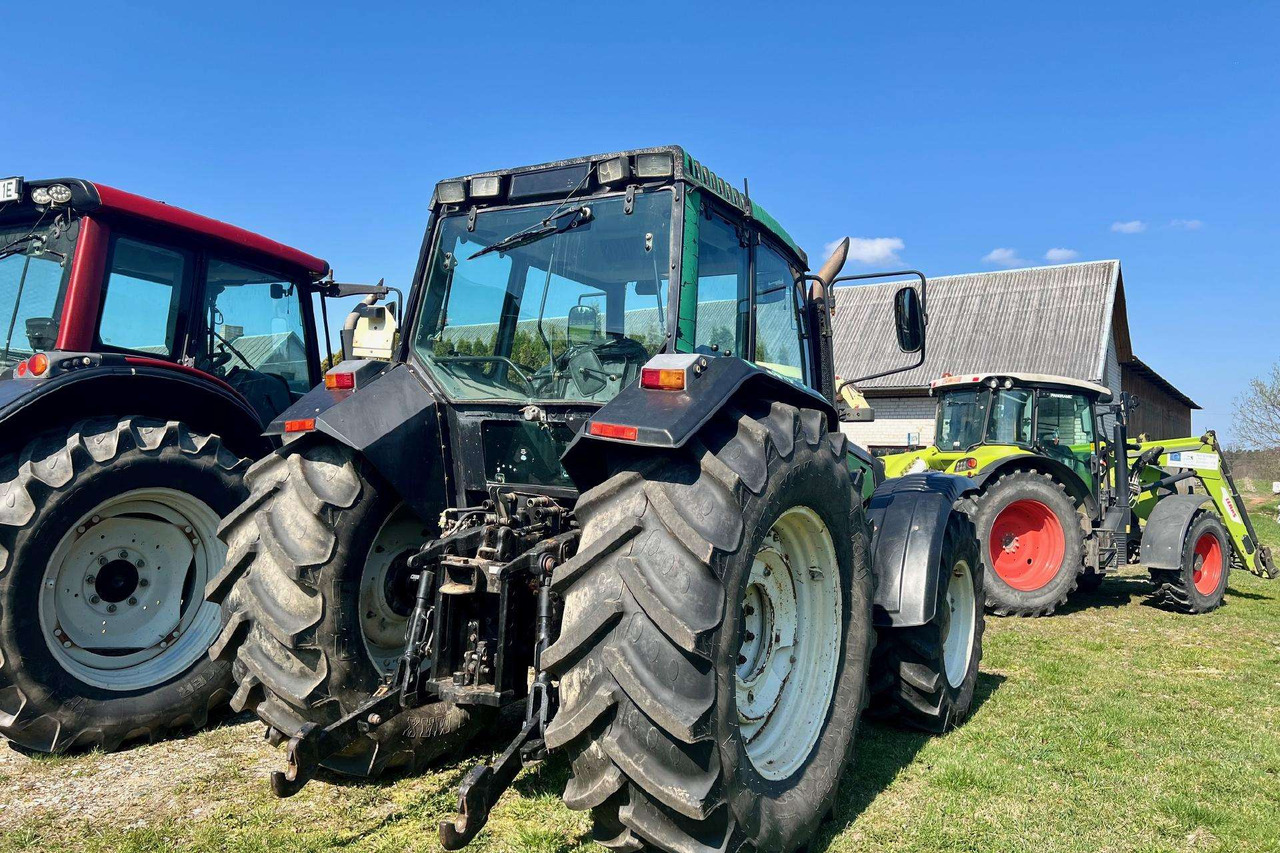 Valtra 8450 Mega - Traktor: das Bild 5 Valtra 8450 Mega - Traktor: das Bild 5
