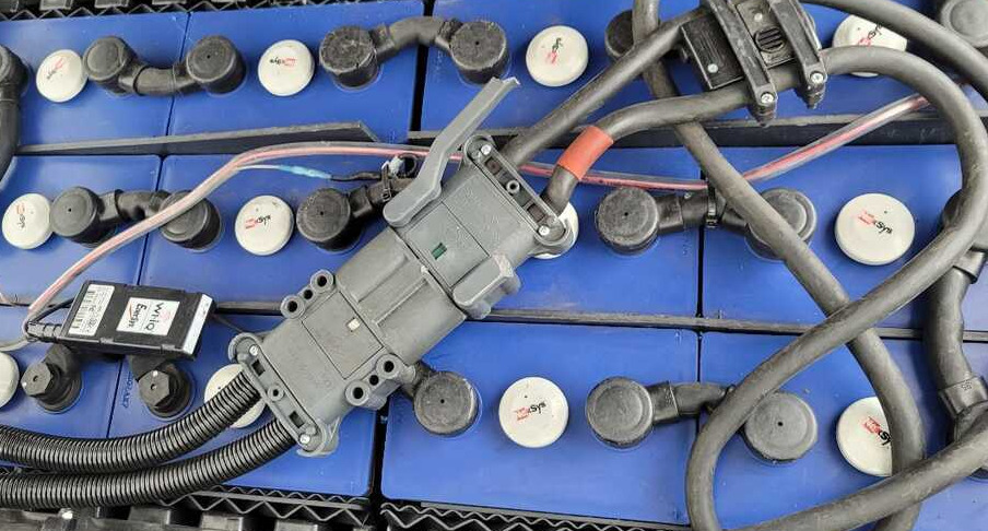 Linde E 15-02/386 (2500 ore) - Elektrostapler: das Bild 3 Linde E 15-02/386 (2500 ore) - Elektrostapler: das Bild 3