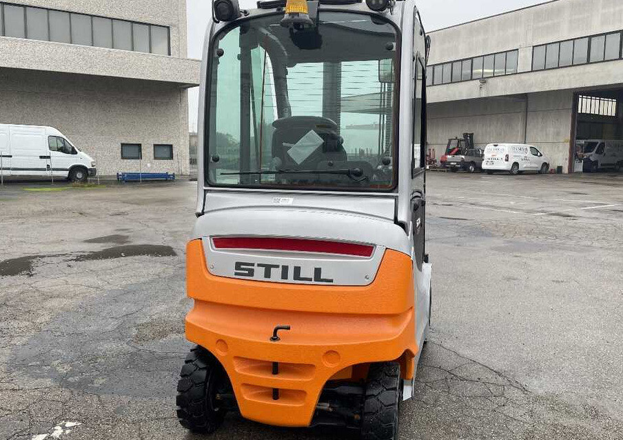 Still RX 60-30 (5300 ore) - Elektrostapler: das Bild 3 Still RX 60-30 (5300 ore) - Elektrostapler: das Bild 3