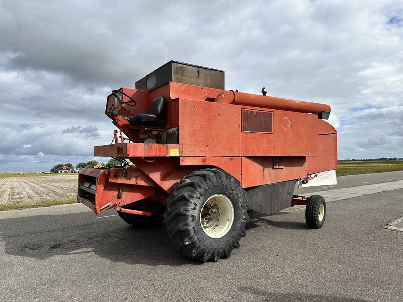 Laverda M152 - Mähdrescher: das Bild 1 Laverda M152 - Mähdrescher: das Bild 1