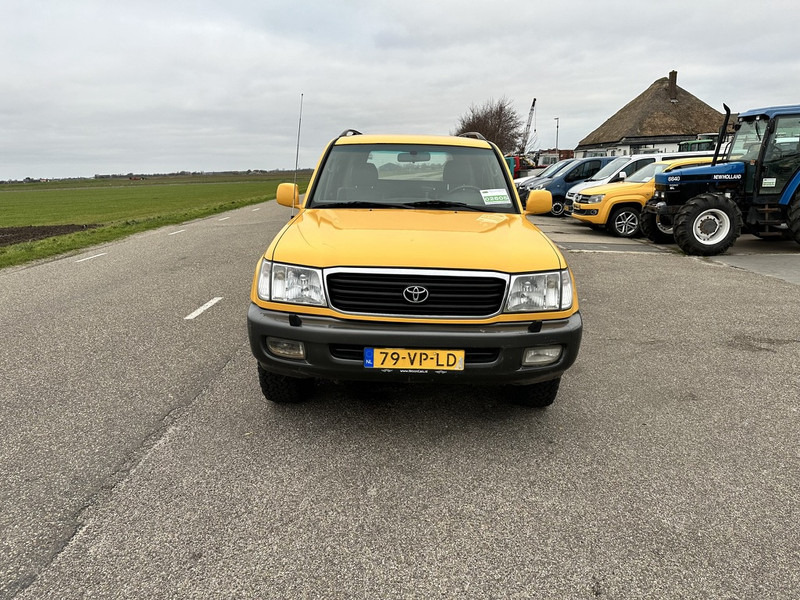 Toyota Land Cruiser - PKW: das Bild 2 Toyota Land Cruiser - PKW: das Bild 2