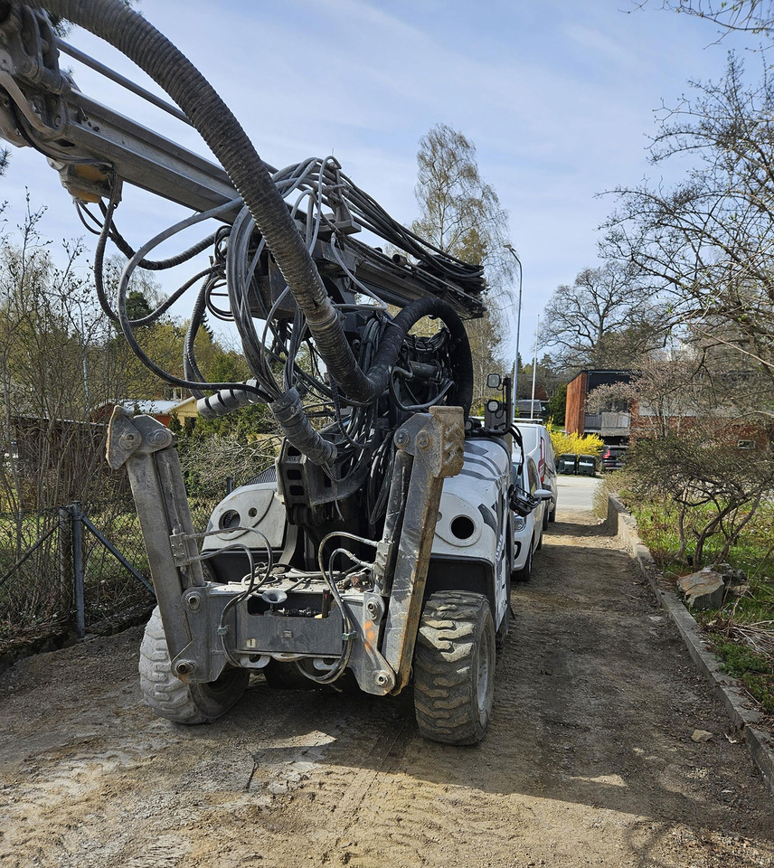 Atlas Copco FlexiROC T20 R-01 - Bohrgerät: das Bild 3 Atlas Copco FlexiROC T20 R-01 - Bohrgerät: das Bild 3