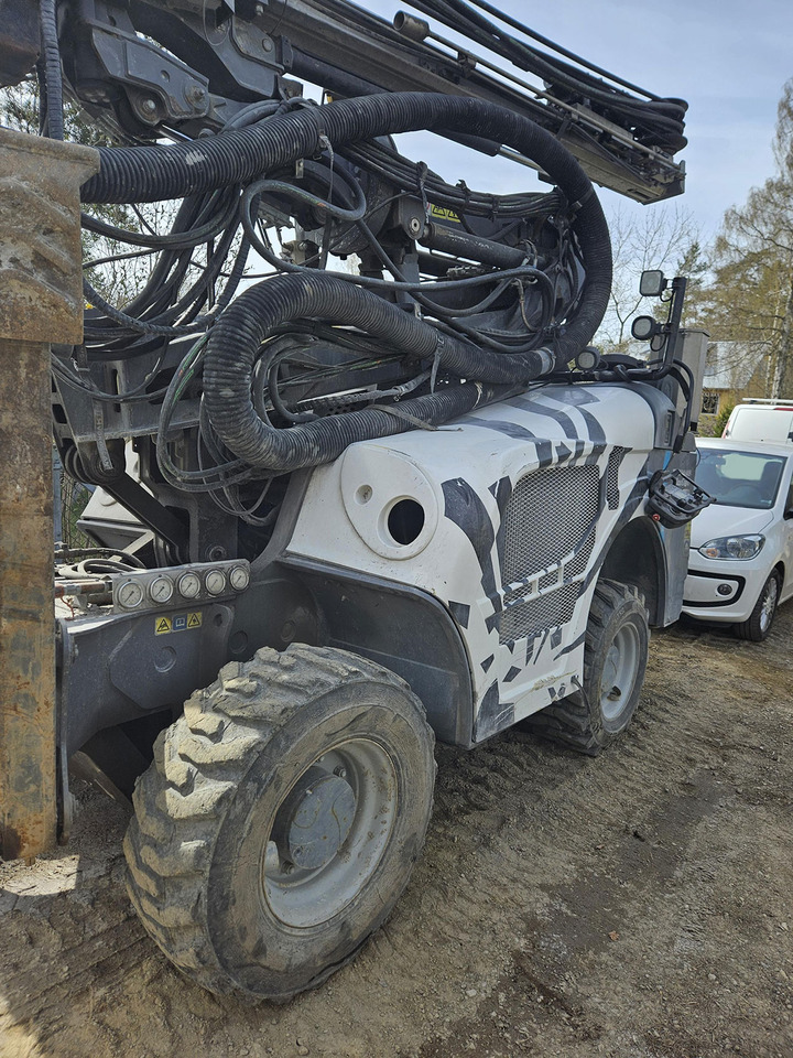Atlas Copco FlexiROC T20 R-01 - Bohrgerät: das Bild 2 Atlas Copco FlexiROC T20 R-01 - Bohrgerät: das Bild 2