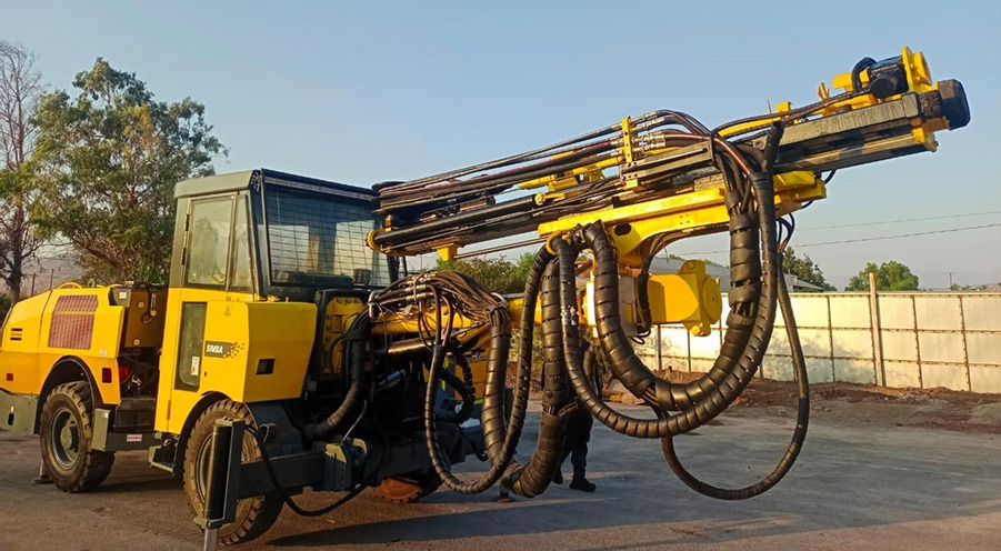 Atlas Copco Simba S7D - Bergbaumaschine: das Bild 2 Atlas Copco Simba S7D - Bergbaumaschine: das Bild 2