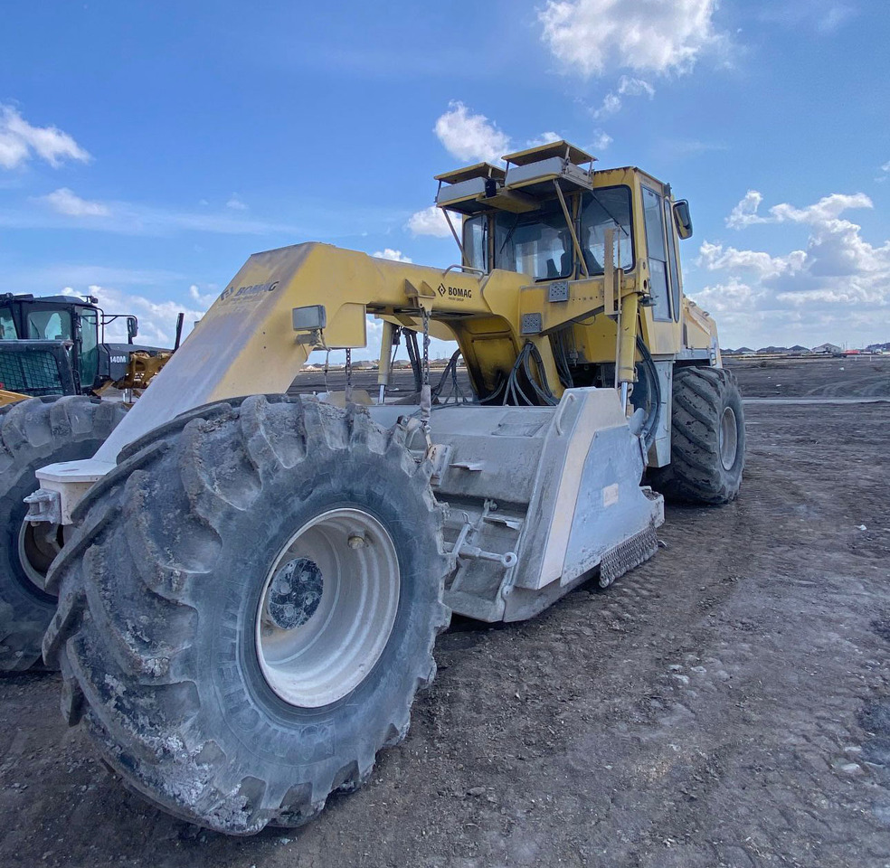 Bomag MPH 122-2 - Bodenstabilisierer: das Bild 1 Bomag MPH 122-2 - Bodenstabilisierer: das Bild 1