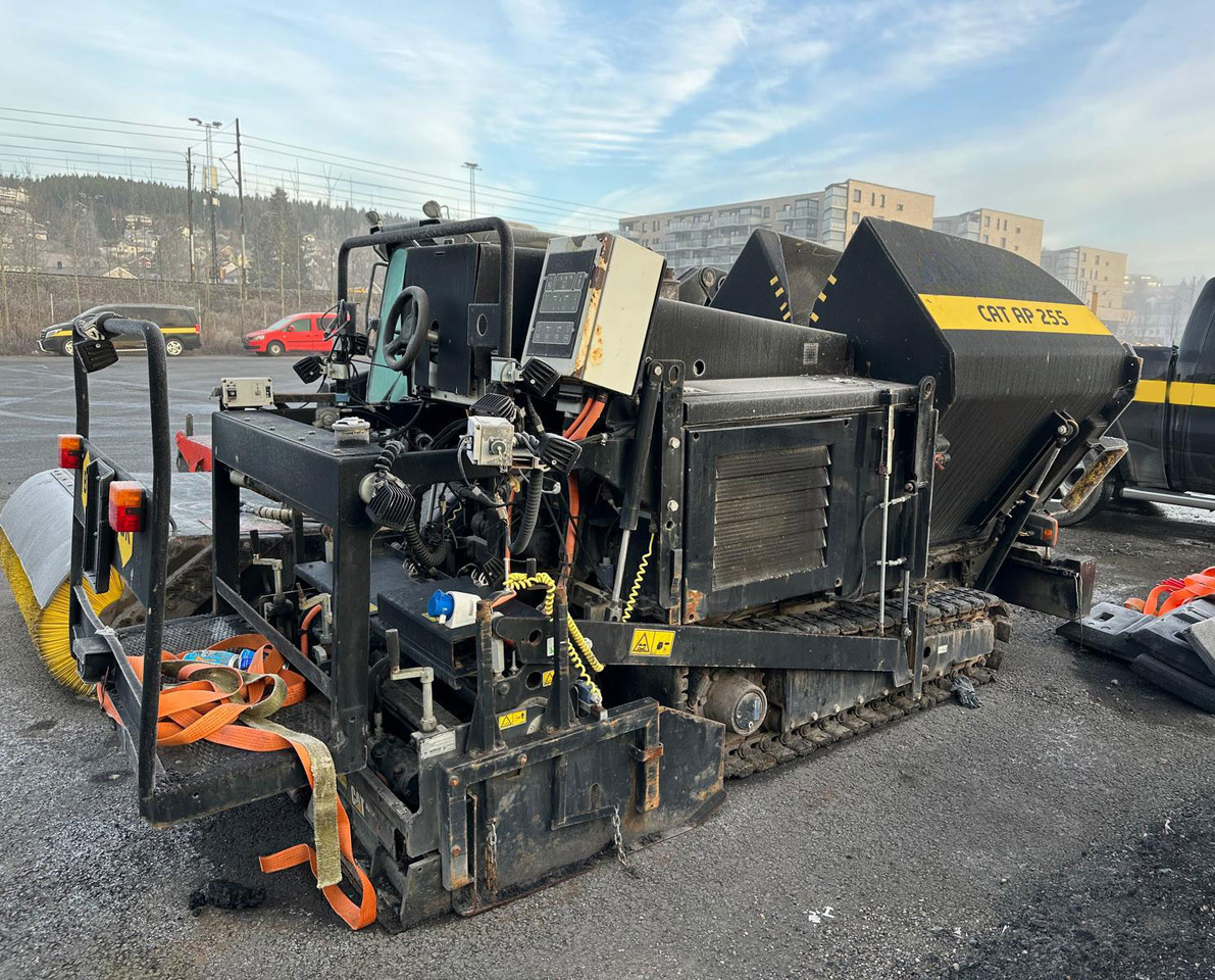 Caterpillar AP255 - Asphaltfertiger/ Straßenfertiger: das Bild 1 Caterpillar AP255 - Asphaltfertiger/ Straßenfertiger: das Bild 1